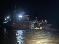 Kapal Pengangkut Ikan Karam Dihantam Kayu di Tanjabtim, 3 ABK Dievakuasi