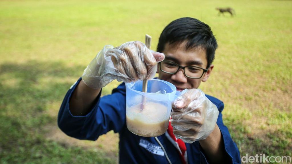 Top! Siswa SMP Bikin Sabun Cuci Batangan dari Minyak Jelantah Top! Siswa SMP Bikin Sabun Cuci Batangan dari Minyak Jelantah