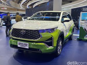 6.202 Unit Mobil Toyota Terpesan di GIIAS, Mobil Hybrid Makin Laris
