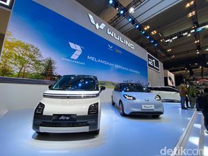 Trio Mobil Listrik Bantu Dongkrak Penjualan Wuling saat Pasar Lesu