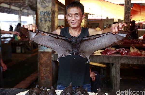 5 Makanan Ekstrem Populer di Manado, Berani Mencobanya?
