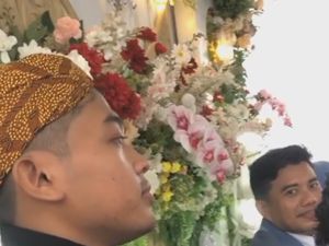 Viral Agak Lain! Pria Jadi Groomsmen Pernikahan, Pengantinnya Tidak Dikenal Viral Agak Lain! Pria Jadi Groomsmen Pernikahan, Pengantinnya Tidak Dikenal