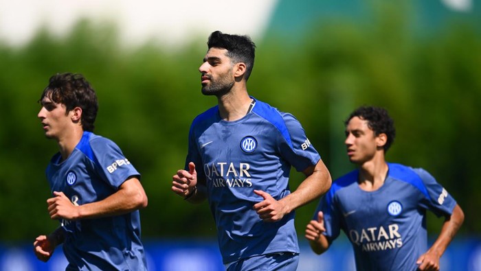 MILAN, ITALY - JULY 14: Mehdi Taremi of FC Internazionale in action during the FC Internazionale training session at BPER Training Centre on July 14, 2024 in Milan, Italy. (Photo by Mattia Pistoia - Inter/Inter via Getty Images)