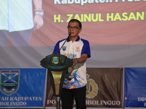 Turnamen Voli Kapolres Cup di Probolinggo Digelar untuk Cari Bibit Atlet Turnamen Voli Kapolres Cup di Probolinggo Digelar untuk Cari Bibit Atlet