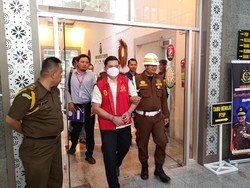 Tersangka Dugaan Korupsi Jaringan Komunikasi Desa Diserahkan ke Kejari Muba