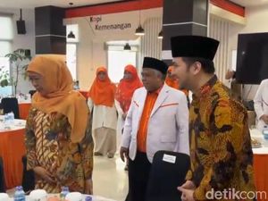 Khofifah-Emil Sambangi DPP PKS, Ada Apa?