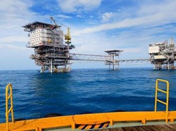 Bahlil: Gimana Mau Ngebor Minyak, tapi Izinnya Lama