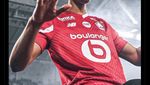 Meme Fans MU Sambut Leny Yoro, Sebut-sebut Madrid dan Liverpool