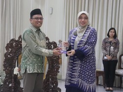 Paragon Terima Penghargaan Lewat Program Pemberdayaan Masyarakat Berbasis ZIS