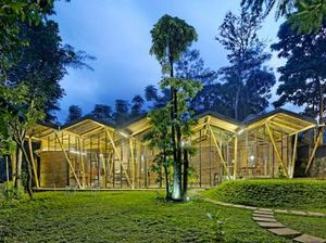 Rumah Bambu di Salatiga Bisa Jadi Insipirasi Hunian Adem dan Tanpa Sekat Rumah Bambu di Salatiga Bisa Jadi Insipirasi Hunian Adem dan Tanpa Sekat