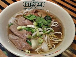 Hangat Berempah! 5 Pho Berkuah Bening Gurih Ada di 5 Restoran Ini Hangat Berempah! 5 Pho Berkuah Bening Gurih Ada di 5 Restoran Ini