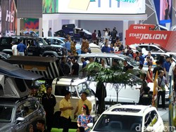 Industri Otomotif RI Kritis! Kelas Menengah Turun, Harga Mobil Kian Tak Terjangkau
