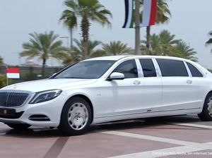 Jokowi ke Abu Dhabi, Dijemput Limusin Mewah Putih Ini