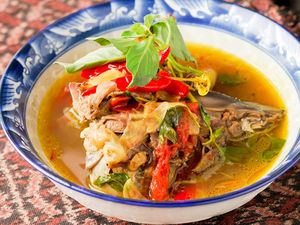 Resep Pindang Ikan Tenggiri yang Berkuah Asam Segar Untuk Makan Siang