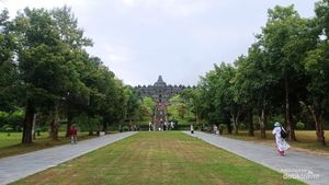 Foto: Mengagumi Kemegahan Candi Borobudur, Terbesar pada Zamannya