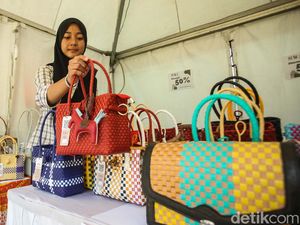 Wow! Barang-barang Daur Ulang Keren Mejeng di Taman Menteng Wow! Barang-barang Daur Ulang Keren Mejeng di Taman Menteng