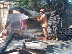 Kebakaran di Pasar Tramo Maros, 5 Los Pedagang Ludes