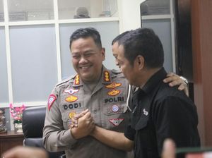 Sindir Wartawan TV Wawancara Pakai HP, Dirlantas Polda Sulteng Minta Maaf Sindir Wartawan TV Wawancara Pakai HP, Dirlantas Polda Sulteng Minta Maaf