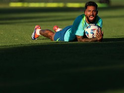 Douglas Luiz Bakal Tanggung Jawab Harga yang Dibayar Juventus