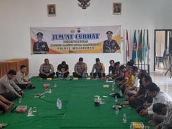 Polres Mojokerto Ingatkan Masyarakat Bahaya Judol Lewat Jumat Curhat