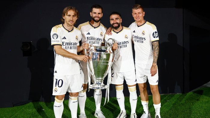 MADRID, SPAIN - JUNE 02: Real Madrid captains, celebrates the 15th UCL Title in Santiago Bernabéu Stadium on June 02, 2024 in Madrid, Spain.  (Photo by Helios de la Rubia/Real Madrid via Getty Images)