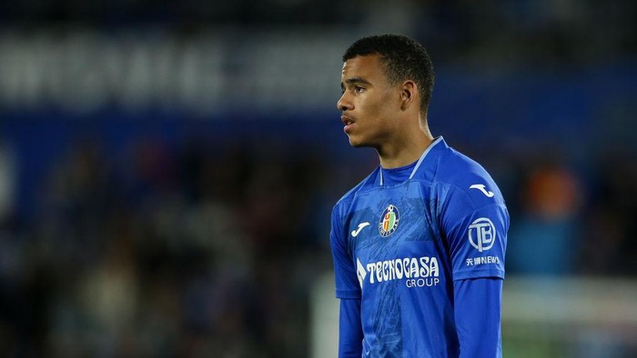 GETAFE, SPAIN - MAY 15: Mason Greenwood of Getafe CF looks on during the LaLiga EA Sports match between Getafe CF and Atletico Madrid at Coliseum Alfonso Perez on May 15, 2024 in Getafe, Spain. (Photo by Flor Tan Jun/Getty Images)