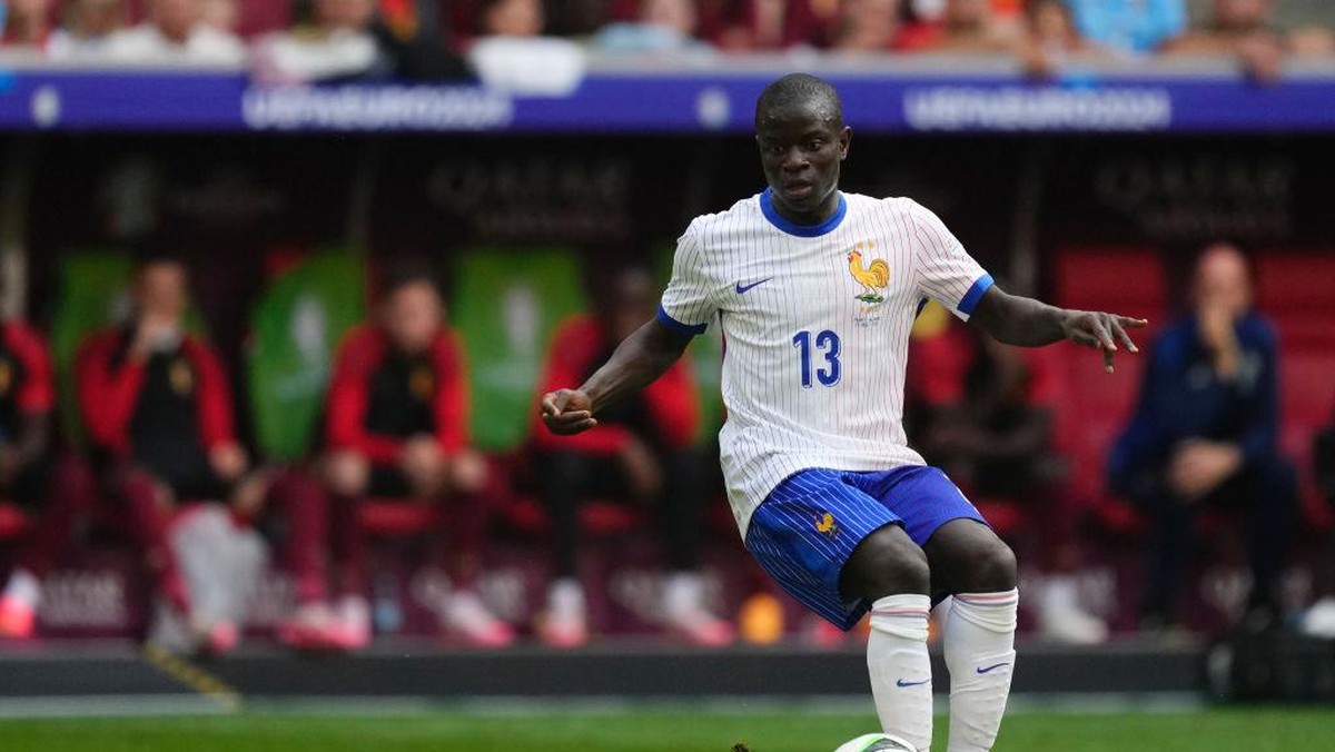 NGolo Kante diincar West Ham United (NurPhoto via Getty Images/NurPhoto)