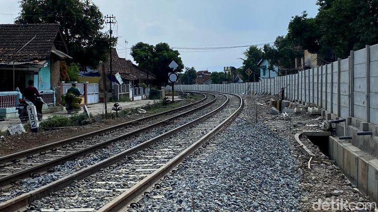 Indonesia Tancap Gas 2025: Ambisi 600 KM Rel Kereta Baru Siap Dibangun