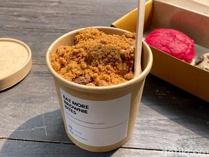 Mencicipi Cookies Bloody Mary dan Brownies Buatan TikToker Min Bite Mencicipi Cookies Bloody Mary dan Brownies Buatan TikToker Min Bite