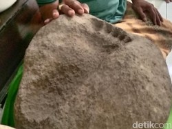 Cerita Penemuan Batu Tapak di Situs Ki Dampoe Awang Indramayu