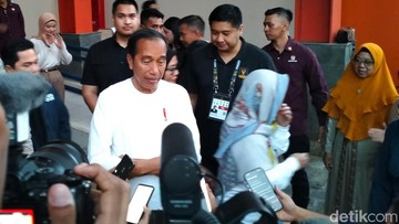 Jokowi Nonton Piala Presiden: Makin Banyak Kompetisi Makin Baik