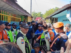 Penertiban Rumah Aset PT KAI Daop 9 Sempat Diwarnai Ketegangan