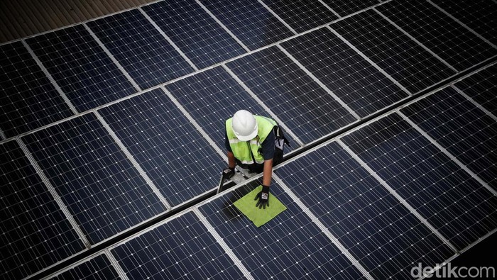 RI Kejar Target Bauran Energi Baru Terbarukan Pemerintah Indonesia menargetkan bauran energi gres terbarukan atau EBT meraih 23 persen pada 2025. Meski sukar upaya untuk itu terus dikejar.