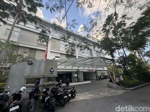 RS Bali Jimbaran Ungkap Kondisi Satu Korban Heli Jatuh di Pecatu Badung RS Bali Jimbaran Ungkap Kondisi Satu Korban Heli Jatuh di Pecatu Badung