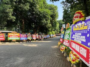 Sertijab Wamentan Hari Ini, Eks Aspri Prabowo Banjir Karangan Bunga Sertijab Wamentan Hari Ini, Eks Aspri Prabowo Banjir Karangan Bunga