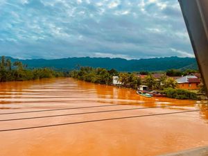 Air Sungai Sagea Halteng Diduga Kembali Tercemar Tambang hingga ke Laut Air Sungai Sagea Halteng Diduga Kembali Tercemar Tambang hingga ke Laut