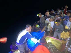 2 Jam Perlawanan Warga Bebaskan Anggota BPD di Halsel dari Terkaman Buaya