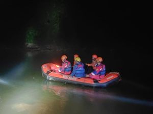 Bocah 9 Tahun Hilang Tenggelam di Kali Ciliwung Bogor saat Main Pasir