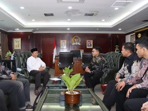 HNW Dukung Umat Serukan Boikot Israel di Olimpiade Paris HNW Dukung Umat Serukan Boikot Israel di Olimpiade Paris