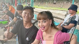 Irma Darmawangsa Jago Mancing hingga Rebutan Lauk Bareng Elly Sugigi