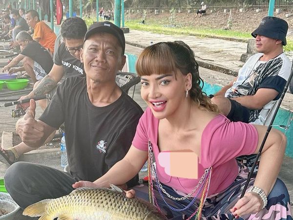 Irma Darmawangsa Jago Mancing hingga Rebutan Lauk Bareng Elly Sugigi