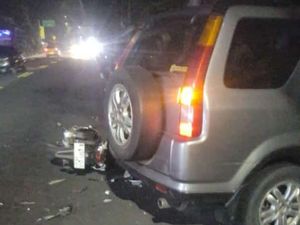 Mobil Vs Motor di Jalan Wates Malam Ini