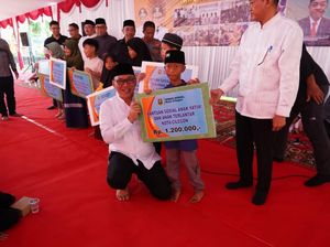 Pemkot Cilegon Santuni 1.388 Anak Yatim dan Anak Terlantar Pemkot Cilegon Santuni 1.388 Anak Yatim dan Anak Terlantar