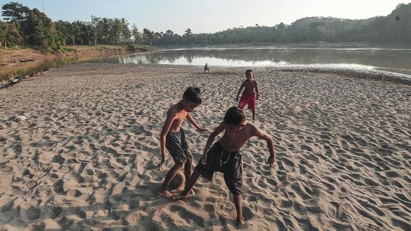 Duh! Debit Air Sungai Batanghari Menyusut