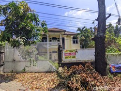 Heboh YouTuber Masuk Rumah Kosong Semarang Tanpa Izin, Bikin Konten Horor