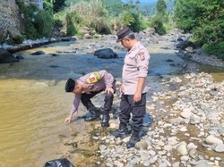 Sungai Cikaniki Bogor Dilaporkan Tercemar, Polisi Ambil Sampel Air