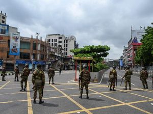 300 Polisi Luka dalam Bentrok dengan Demonstran, Bangladesh Kerahkan Tentara 300 Polisi Luka dalam Bentrok dengan Demonstran, Bangladesh Kerahkan Tentara