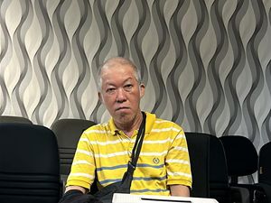 Kejati Sumsel Amankan Buronan Pencemaran Nama Baik