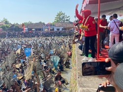 Tradisi Memet Ikan di Gemblegan Klaten Pupuk Gotong Royong Masyarakat