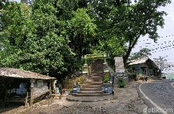 Perjalanan Spritual Sang Bung Besar di Pesisir Pantai Selatan